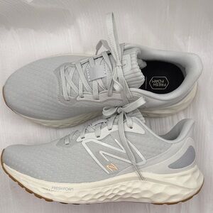 New Balance Fresh Foam Arishi v4Women's size 7.5